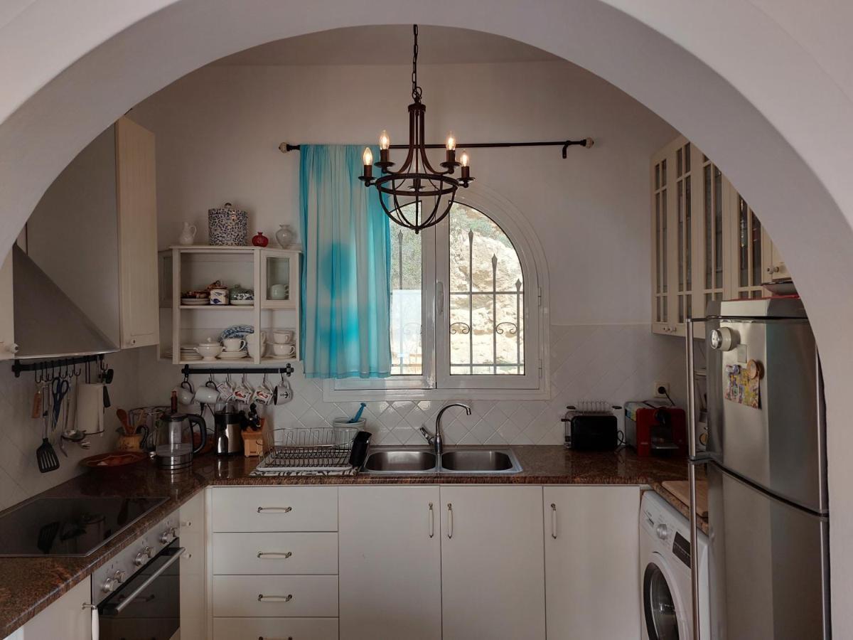 Tranquil Villa With Sea View In Ammopi Karpathos Amoopi Extérieur photo